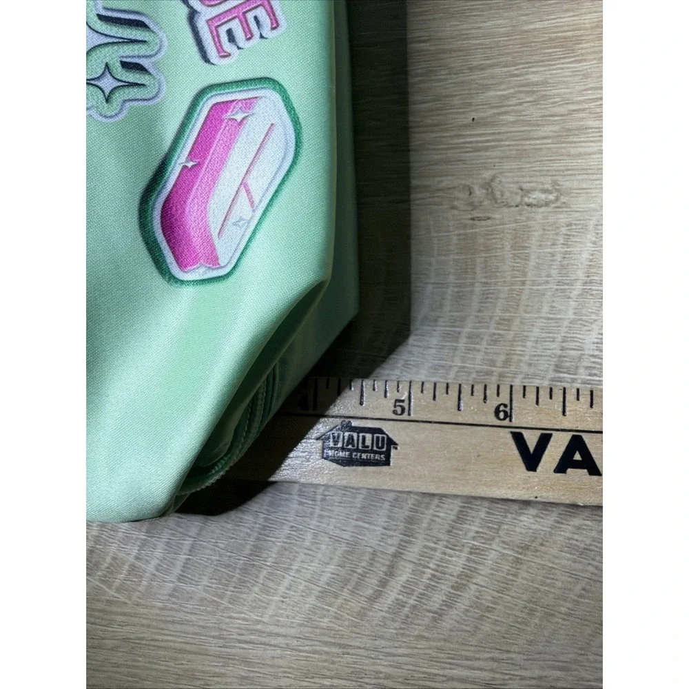 Clinique Green Patch Pouch Bag 90s Y2K Shiny Glossy Retro Holographic‎ Makeup